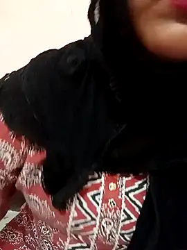 Miss Noor   online show from 07/17/26, 03:24