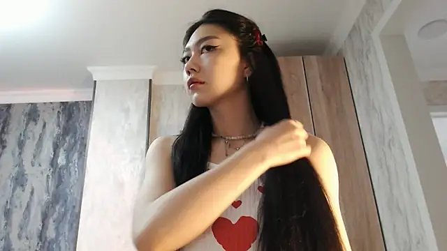 SecretTiny online show from 04/11/26, 01:32