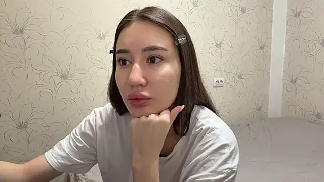 Snapshot of NamiLoon chatting on 04/05/26, 03:58 NamiLoon online show from 04/05/26, 03:58