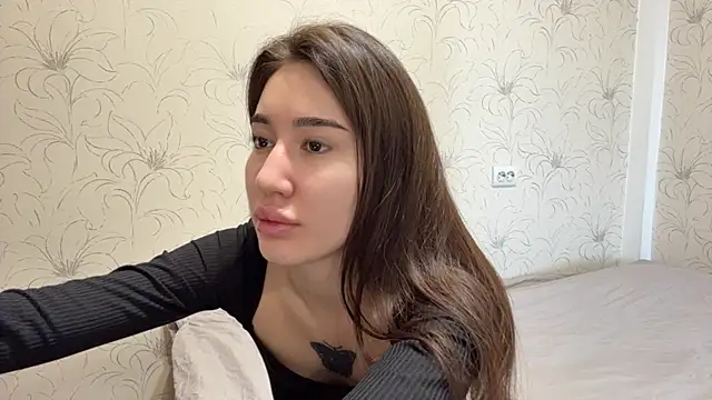 Snapshot of NamiLoon chatting on 04/08/26, 04:01 NamiLoon online show from 04/08/26, 04:01