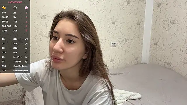 Snapshot of NamiLoon chatting on 04/09/26, 06:19 NamiLoon online show from 04/09/26, 06:19