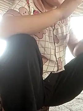 Snapshot of Minaamoto chatting on 04/08/26, 12:43 Minaamoto online show from 04/08/26, 12:43