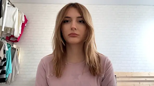 CassiPlacido online show from 04/03/26, 09:07