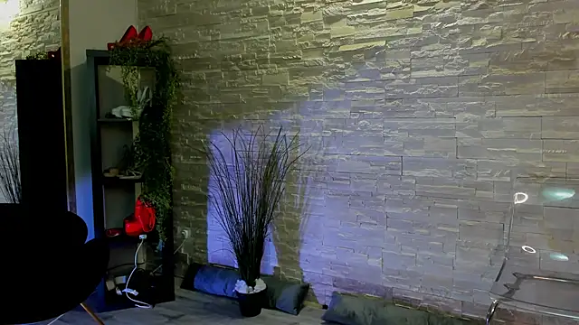 JeniferRosee online show from 04/16/26, 07:47