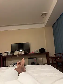 Snapshot of tanhualang001 chatting on 04/07/26, 11:26 tanhualang001 online show from 04/07/26, 11:26