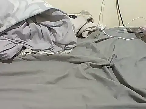 Snapshot of BOOBQUEEN25 chatting on 04/04/26, 07:11 BOOBQUEEN25 online show from 04/04/26, 07:11