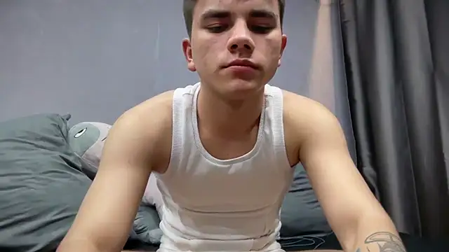 MaxWoolf online show from 04/03/26, 02:26