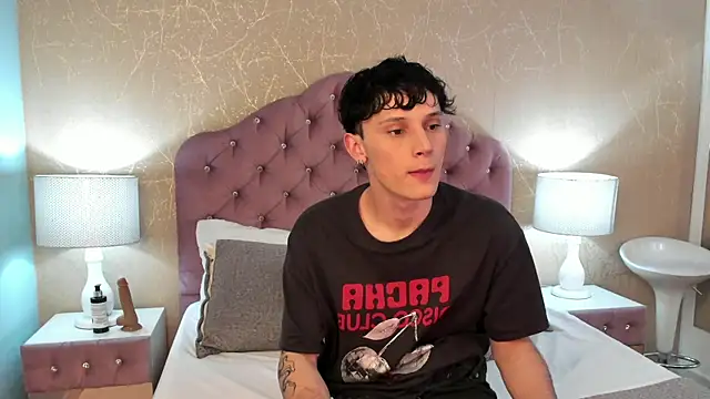 LephyStar online show from 04/15/26, 03:24