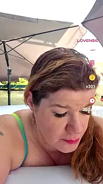 Snapshot of curvystachel42 chatting on 07/10/26, 12:41 curvystachel42 online show from 07/10/26, 12:41