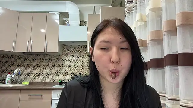 Ameliya kim online show from 04/15/26, 09:04