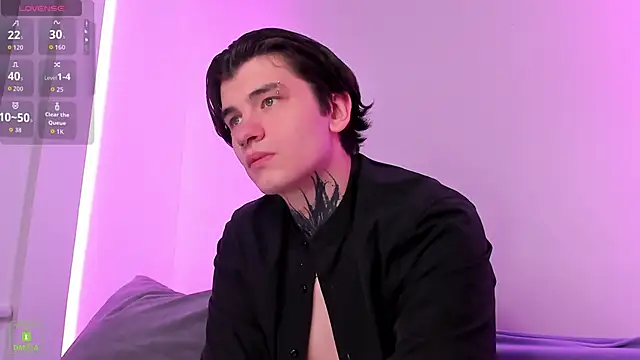 BertyThompson online show from 04/07/26, 03:23