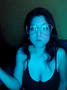 Steffanny2026 online show from 04/15/26, 03:24