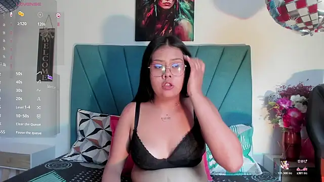 Snapshot of Valeryth_wish chatting on 04/08/26, 08:20 Valeryth wish online show from 04/08/26, 08:20