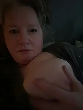 Tinchen Milf online show from 04/14/26, 07:47