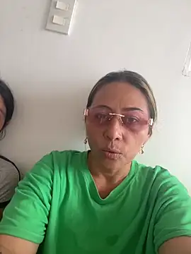 Snapshot of _violeta_99 chatting on 04/01/26, 08:06 violeta 99 online show from 04/01/26, 08:06