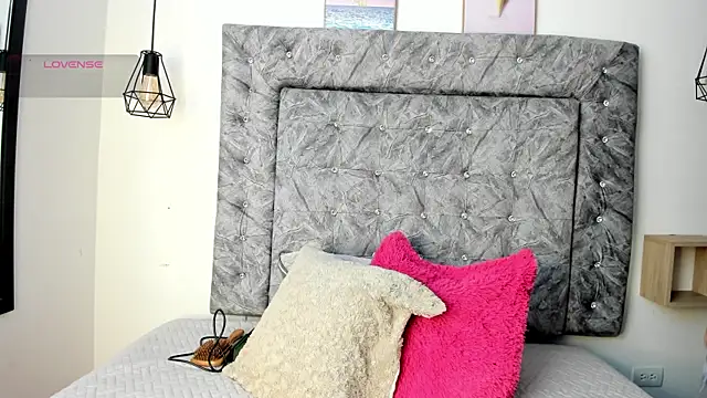 Snapshot of Kandyy_love69 chatting on 04/13/26, 07:08 Kandyy love69 online show from 04/13/26, 07:08