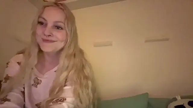 LoveAliceXXX online show from 04/06/26, 08:43