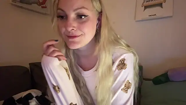 LoveAliceXXX online show from 04/07/26, 07:03