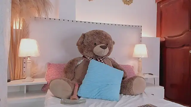 madisson  Stone online show from 06/11/26, 10:52