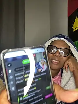 BoobsQueeen online show from 07/13/26, 04:59