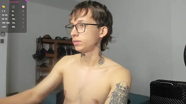 xam winn online show from 04/15/26, 04:25