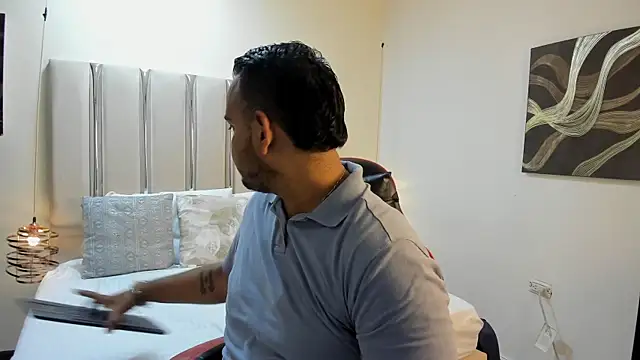 Jay Dusk online show from 04/17/26, 03:42