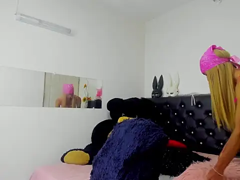 Nathaly Sam online show from 04/07/26, 12:16