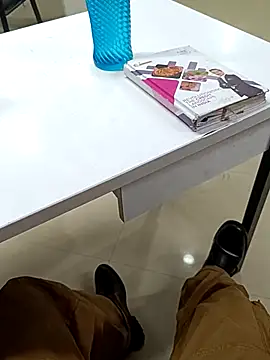 herochoclateboy online show from 03/31/26, 08:04