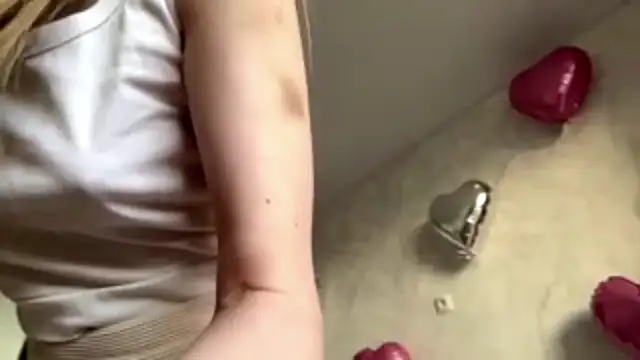 MaryManchitto online show from 04/01/26, 01:52