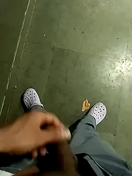 hasmukh ladka online show from 04/11/26, 06:12