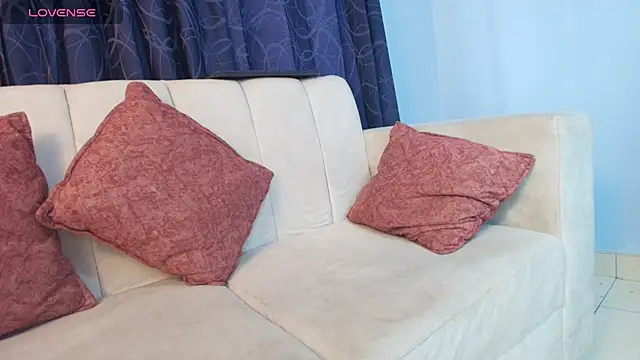 Ebonny Brownn online show from 04/15/26, 08:53