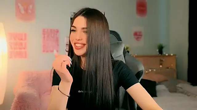 Snapshot of molly_rettyy chatting on 04/09/26, 06:19 molly rettyy online show from 04/09/26, 06:19