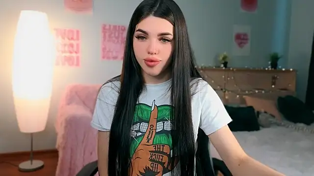 molly rettyy online show from 06/04/26, 04:07