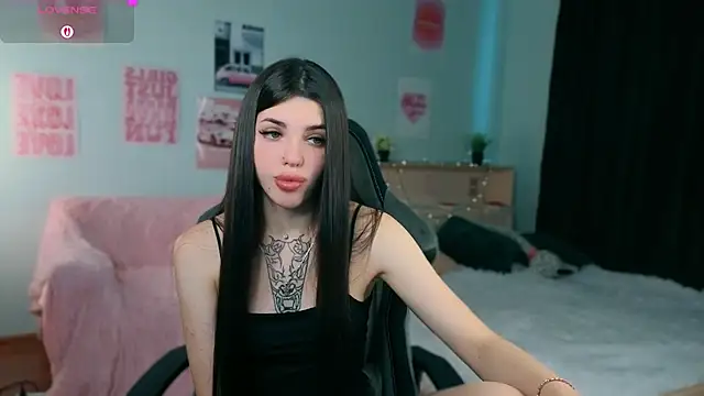 Snapshot of molly_rettyy chatting on 07/10/26, 04:17 molly rettyy online show from 07/10/26, 04:17