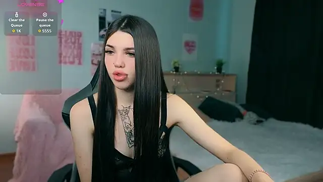 Snapshot of molly_rettyy chatting on 07/14/26, 03:55 molly rettyy online show from 07/14/26, 03:55