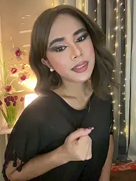  Flirtyprincess  online show from 05/18/26, 09:26