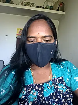 Snapshot of Tamil_Sangeetha chatting on 04/01/26, 07:31 Tamil Sangeetha online show from 04/01/26, 07:31