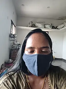 Snapshot of Tamil_Sangeetha chatting on 04/04/26, 06:00 Tamil Sangeetha online show from 04/04/26, 06:00