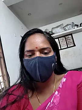 Snapshot of Tamil_Sangeetha chatting on 04/06/26, 01:58 Tamil Sangeetha online show from 04/06/26, 01:58