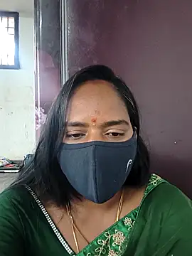 Snapshot of Tamil_Sangeetha chatting on 04/08/26, 03:17 Tamil Sangeetha online show from 04/08/26, 03:17