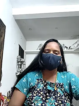 Snapshot of Tamil_Sangeetha chatting on 04/08/26, 05:35 Tamil Sangeetha online show from 04/08/26, 05:35