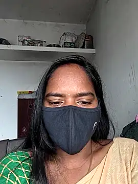 Snapshot of Tamil_Sangeetha chatting on 04/10/26, 03:12 Tamil Sangeetha online show from 04/10/26, 03:12