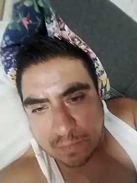 Snapshot of Manuel3910 chatting on 05/26/26, 06:20 Manuel3910 online show from 05/26/26, 06:20