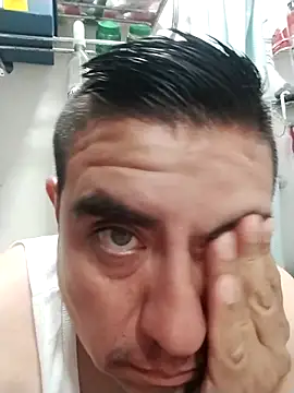 Snapshot of Manuel3910 chatting on 06/05/26, 01:01 Manuel3910 online show from 06/05/26, 01:01