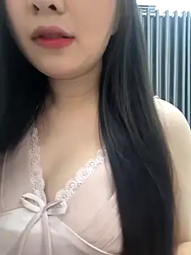 Snapshot of LindaBsexy chatting on 04/03/26, 04:05 LindaBsexy online show from 04/03/26, 04:05