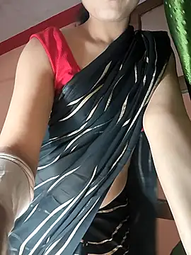 Curvy Sanaya online show from 04/15/26, 06:26