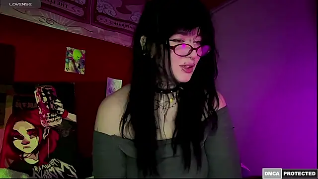 CallmeDistress online show from 04/10/26, 11:15