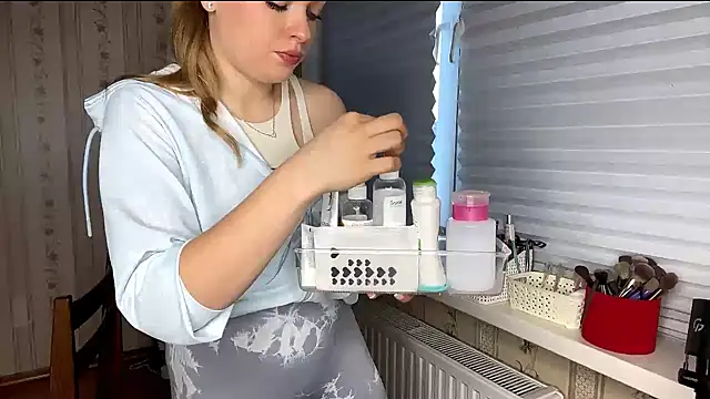 LolaZola online show from 04/01/26, 02:58