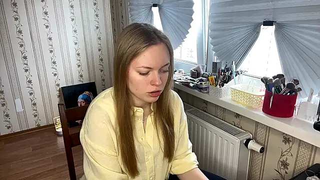 LolaZola online show from 04/02/26, 11:08