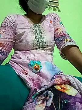 Snapshot of Dola_mone chatting on 03/30/26, 04:24 Dola mone online show from 03/30/26, 04:24